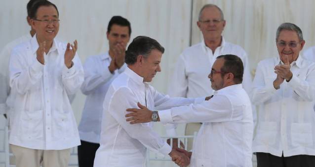 Gobierno de Colombia y las FARC
logran conciliar con el nuevo acuerdo de paz